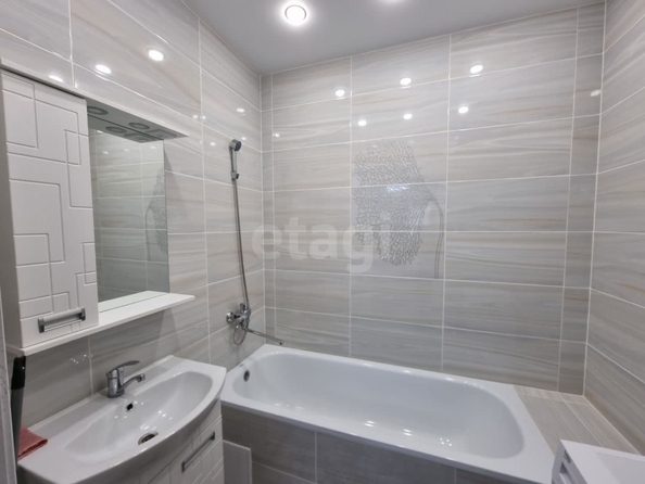 
  Сдается 3-комн. квартира, 76.8 м², Семьи Шамшиных ул, д. 77
. Фото 34.