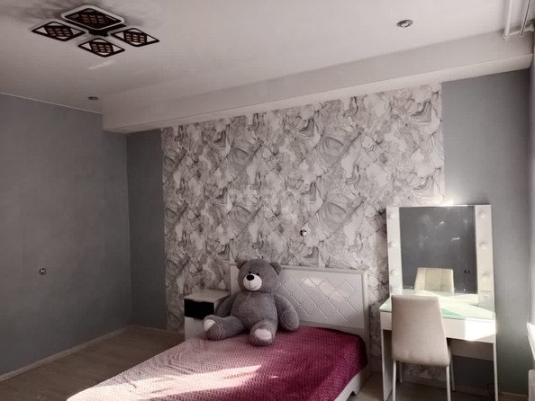 
  Продается 3-комн. квартира, 69.4 м², Большевистская ул, д. 26
. Фото 10.