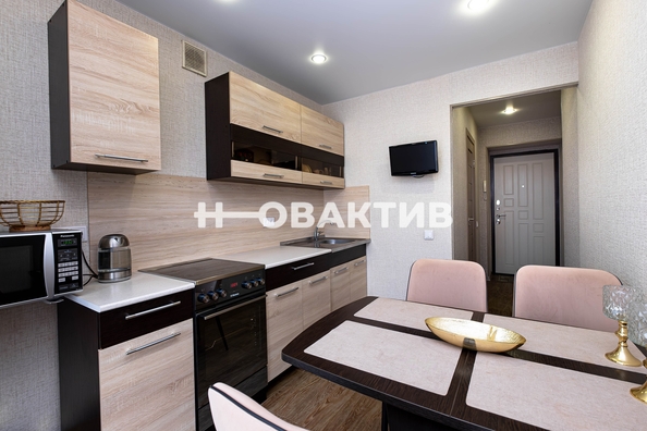 
  Продается 2-комн. квартира, 48.7 м², Кубовая ул, д. 115
. Фото 2.