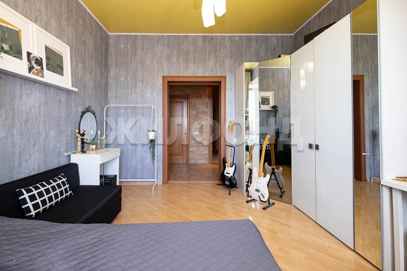 
  Продается 2-комн. квартира, 62 м², Крылова ул, д. 28/1
. Фото 16.