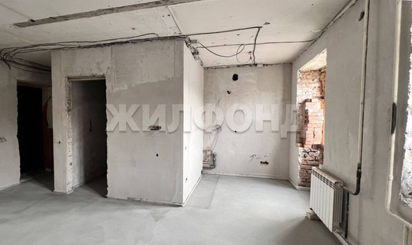 
  Продается 2-комн. квартира, 43 м², Широкая ул, д. 15
. Фото 4.