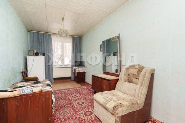 
  Продается 3-комн. квартира, 59.8 м², Полтавская ул, д. 45
. Фото 5.
