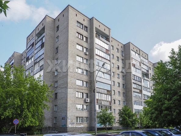 
  Продается 3-комн. квартира, 61.5 м², Сибирская ул, д. 51
. Фото 2.