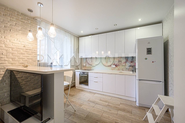 
  Продается 3-комн. квартира, 61.5 м², Сибирская ул, д. 51
. Фото 4.