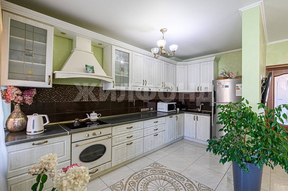 
  Продается 4-комн. квартира, 124.3 м², Вертковская ул, д. 42
. Фото 11.