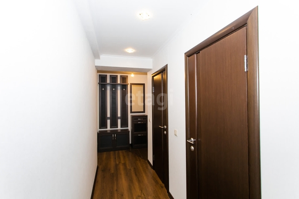 
  Продается 2-комн. квартира, 63.5 м², Зорге ул, д. 92
. Фото 9.