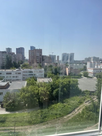 
  Сдается 1-комн. квартира, 40 м², Лескова ул, д. 15
. Фото 13.