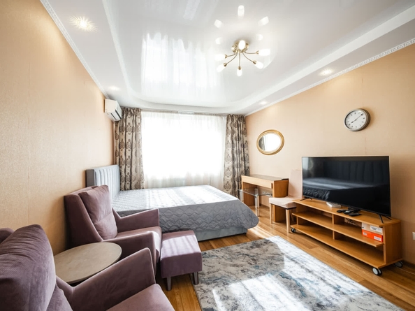
  Продается 1-комн. квартира, 40 м², Кирова ул, д. 27/3
. Фото 1.