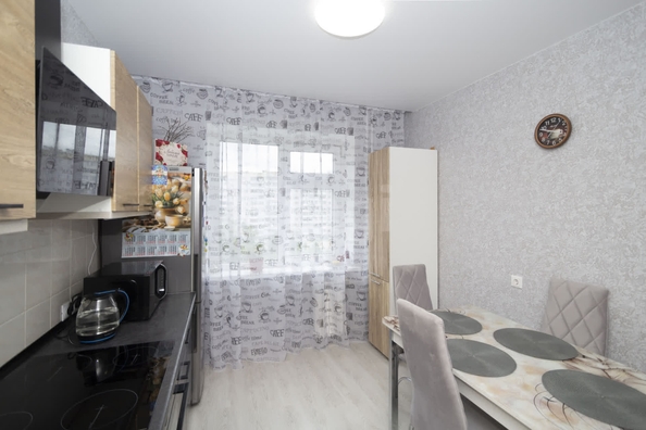 
  Продается 3-комн. квартира, 66.6 м², Тюленина ул, д. 15/1
. Фото 10.