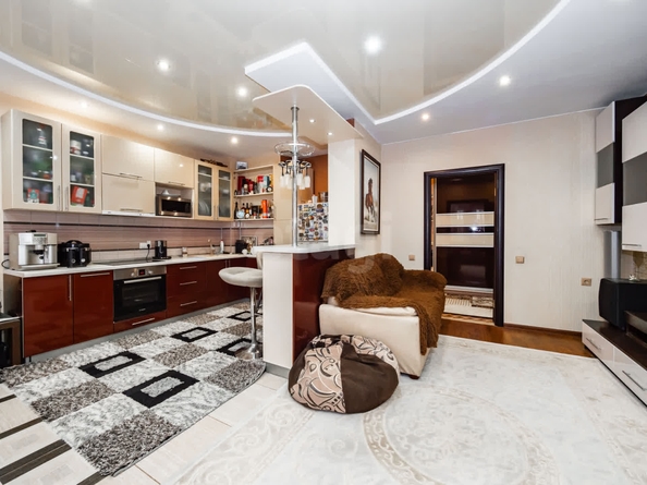 
  Продается 2-комн. квартира, 64.8 м², Военная ул, д. 9/2
. Фото 2.