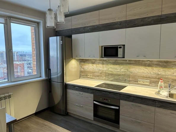 
  Сдается 1-комн. квартира, 46 м², Красный пр-кт, д. 179/1
. Фото 1.