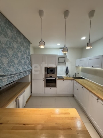 
  Сдается 2-комн. квартира, 57 м², 3-й Крашенинникова пер, д. 7
. Фото 1.