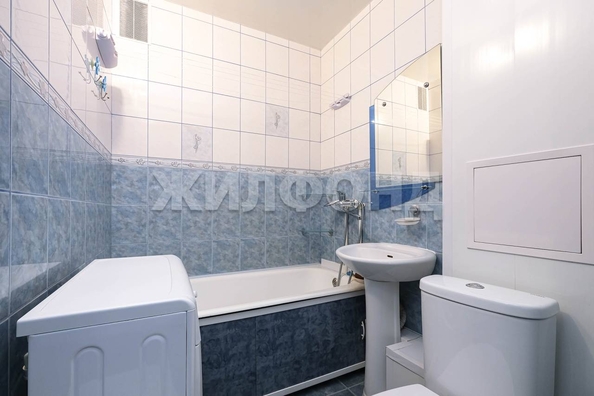 
  Продается 1-комн. квартира, 32.3 м², Объединения ул, д. 82
. Фото 12.
