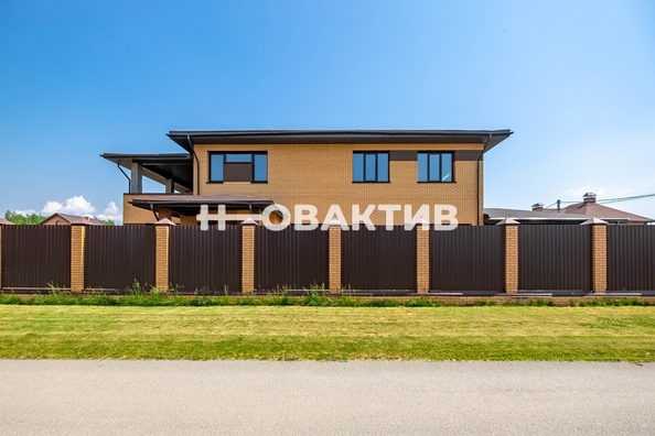 
  Продается коттедж, 721.6 м², село Ленинское
. Фото 3.