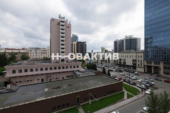 
  Продается 3-комн. квартира, 74 м², Дмитрия Шамшурина ул, д. 1
. Фото 34.
