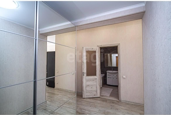 
  Сдается 1-комн. квартира, 50 м², Владимира Заровного ул, д. 38
. Фото 4.