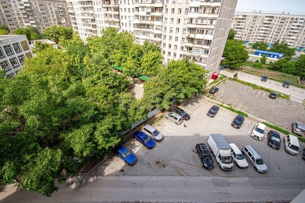 
  Продается 3-комн. квартира, 60 м², Бориса Богаткова ул, д. 194/3
. Фото 13.