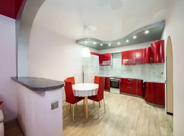 
  Продается 2-комн. квартира, 65 м², Линейная ул, д. 53/1
. Фото 13.