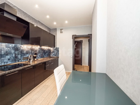 
  Продается 1-комн. квартира, 41.5 м², Державина ул, д. 92/3
. Фото 10.