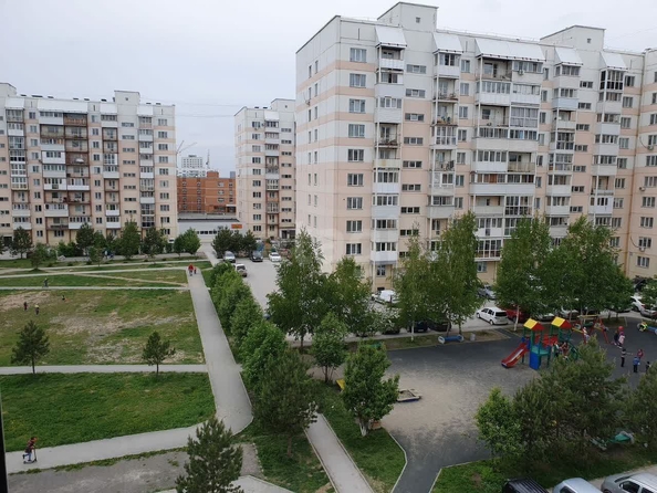 
  Продается 2-комн. квартира, 59 м², Татьяны Снежиной ул, д. 25/4
. Фото 3.