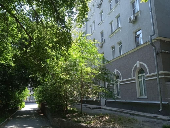 
  Сдается 1-комн. квартира, 32 м², Фабричная ул, д. 8
. Фото 2.