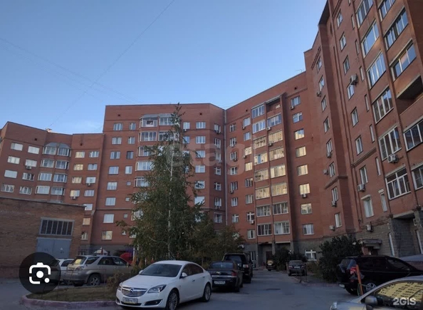 
  Продается 2-комн. квартира, 65 м², Семьи Шамшиных ул, д. 4
. Фото 11.