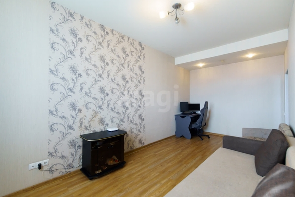 
  Продается 1-комн. квартира, 42 м², Выборная ул, д. 115/2
. Фото 3.