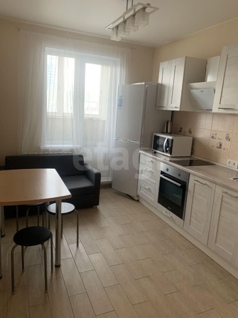 
  Сдается 1-комн. квартира, 38 м², Сибирская ул, д. 42
. Фото 3.