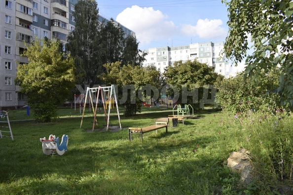 
  Продается 2-комн. квартира, 50.2 м², Троллейная ул, д. 132
. Фото 13.