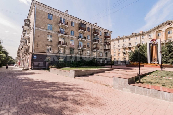 
  Продается 2-комн. квартира, 48.4 м², Сибиряков-Гвардейцев ул, д. 30
. Фото 14.