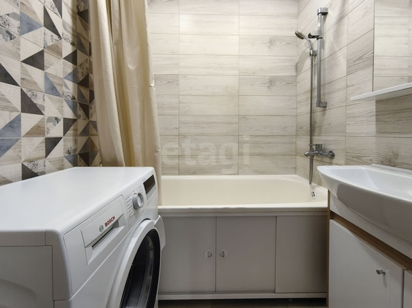 
  Продается 3-комн. квартира, 66.2 м², Свечникова ул, д. 6
. Фото 23.