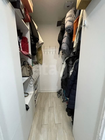 
  Продается 3-комн. квартира, 95 м², Кедровая ул, д. 65
. Фото 14.