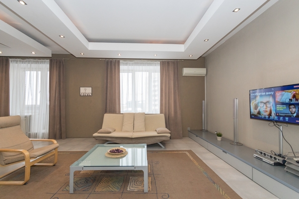 
  Сдается посуточно 1-комн. квартира, 40 м², Семьи Шамшиных ул, д. 4
. Фото 6.