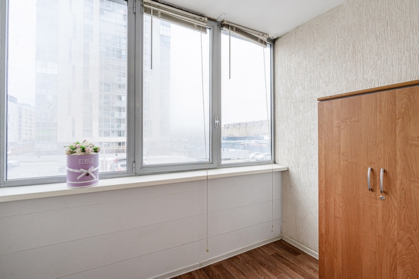
  Сдам посуточно 2-комн. квартиру, 58 м², Большевистская ул, д. 118
. Фото 11.