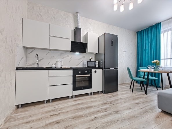 
  Сдам посуточно 2-комн. квартиру, 37 м², Военная ул, д. 51
. Фото 3.