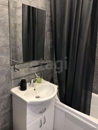 
  Сдается 1-комн. квартира, 38 м², Бориса Богаткова ул, д. 260/1
. Фото 5.