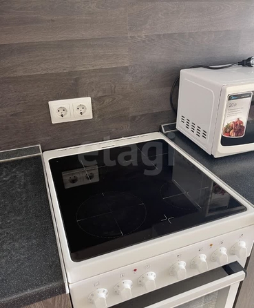 
  Сдается 1-комн. квартира, 37.7 м², Троллейная ул, д. 21
. Фото 2.