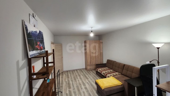 
  Сдается 1-комн. квартира, 37 м², Краузе ул, д. 25
. Фото 3.