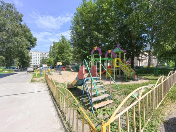 
  Продается 3-комн. квартира, 60.5 м², Адриена Лежена ул, д. 5
. Фото 32.