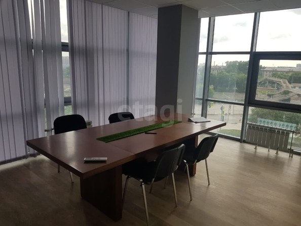 
  Сдается офис, 243.6 м², Красный пр-кт, д. 14/1
. Фото 5.