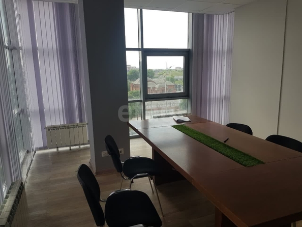 
  Сдается офис, 243.6 м², Красный пр-кт, д. 14/1
. Фото 11.