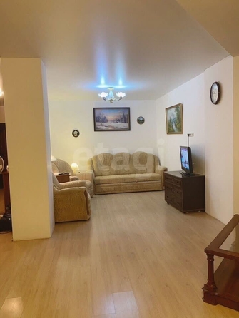 
  Продается 2-комн. квартира, 65 м², Галущака ул, д. 15
. Фото 1.