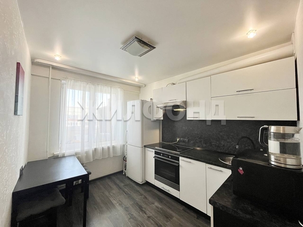 
  Продается 1-комн. квартира, 33.9 м², Громова ул, д. 17
. Фото 6.