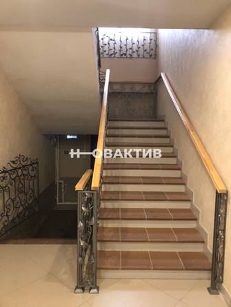 
  Сдается универсальное помещение, 600 м², Тракторная ул, д. 3
. Фото 4.