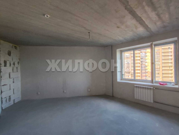 
  Продается 2-комн. квартира, 67.3 м², Есенина ул, д. 67
. Фото 1.