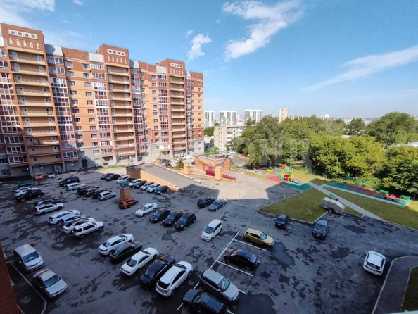 
  Продается 2-комн. квартира, 67.3 м², Есенина ул, д. 67
. Фото 10.