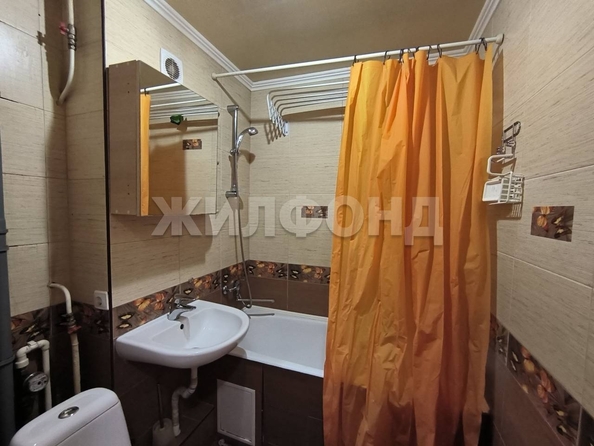 
  Продается 2-комн. квартира, 43 м², Блюхера ул, д. 33
. Фото 10.
