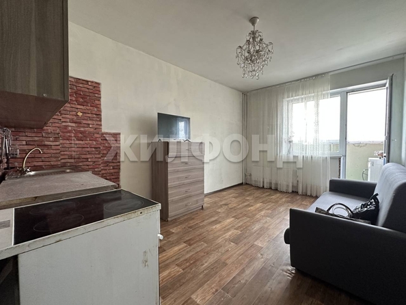
  Продается 1-комн. квартира, 27.3 м², Первомайская ул, д. 230
. Фото 2.
