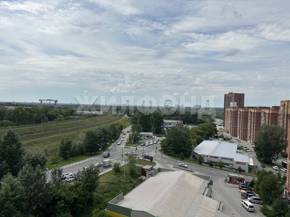 
  Продается 1-комн. квартира, 27.3 м², Первомайская ул, д. 230
. Фото 4.