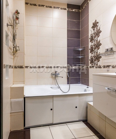
  Продается 1-комн. квартира, 46 м², Военная ул, д. 9
. Фото 3.